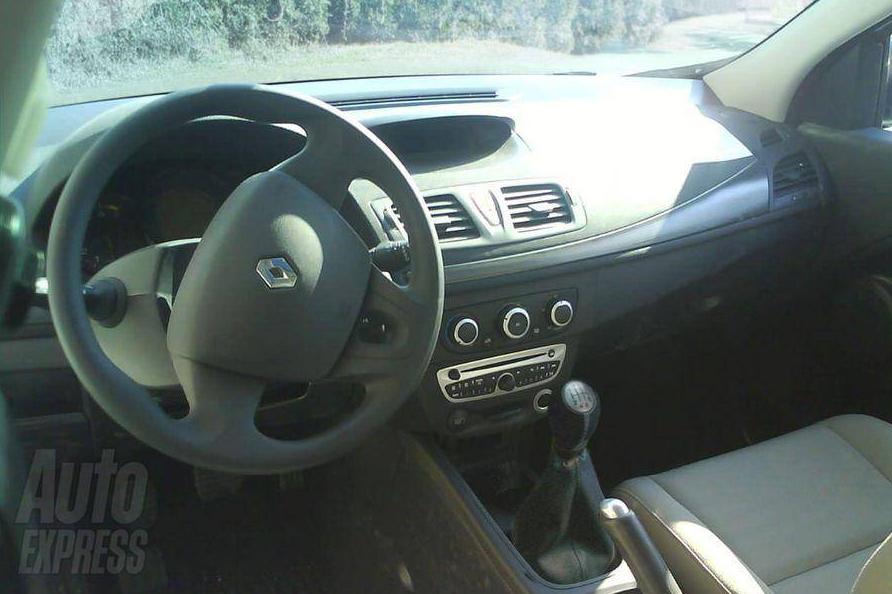 http://www.mzr2.free.fr/LesForums/APF/Actu/Megane3/Megane3-Preview4.JPG